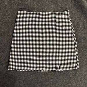 Top Shop - Mini Black and White Checked Skirt - Size US 8